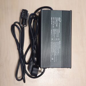 Citycoco Li-ion Aku kiirlaadija 60V (67,2V5A)
